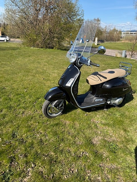 Piaggio Vespa GTS 300 GTS 300