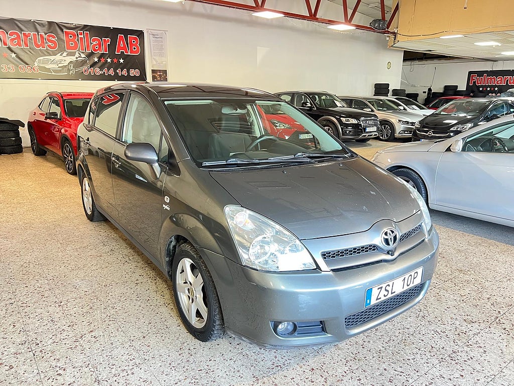 Toyota Corolla Verso 1.8 VVT-i 7 Sits Automat Ny Servad 