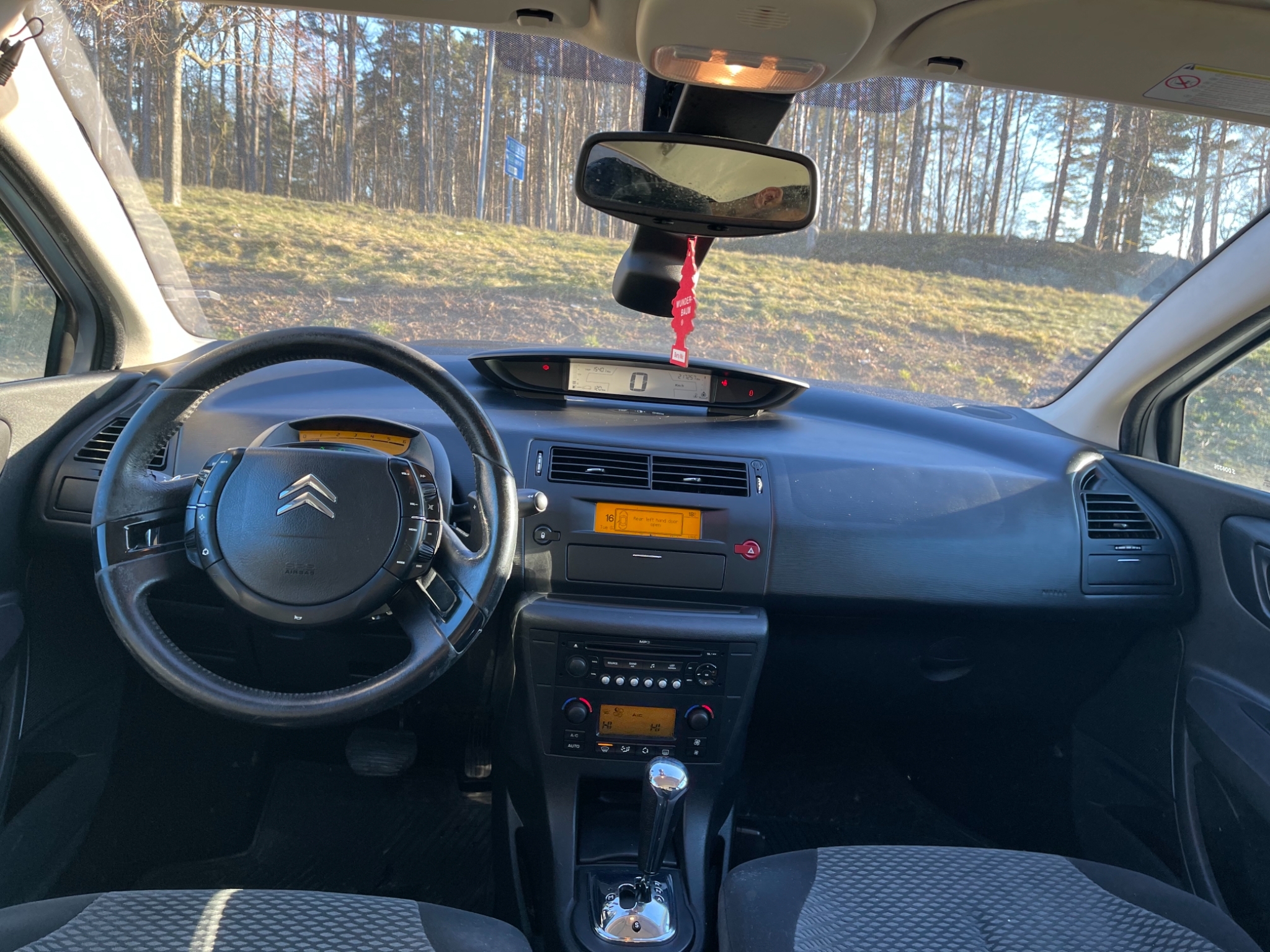 Citroen C4 1.6 HDiF EGS 109hk 2008, bild 5/31