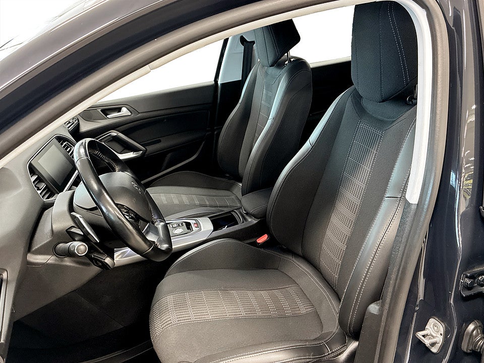 Bild på Peugeot 308 SW Allure 1.2 PT 130hk Aut BACKSENSORER