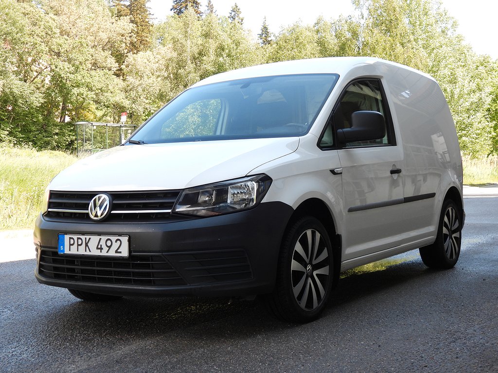 Volkswagen Caddy 2.0 TDI Euro 6 MOMSBIL VERKSTADSINREDNING