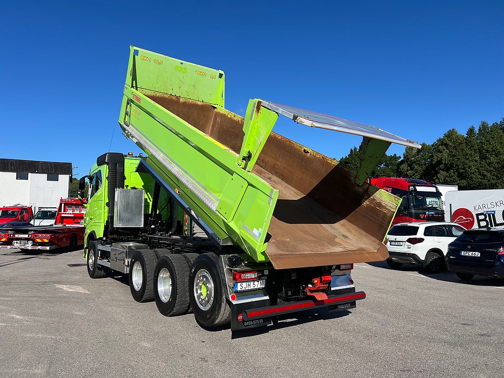 Volvo FH16 550 8x4*4 Tridem Tippbil I-See, Fullutrustad
