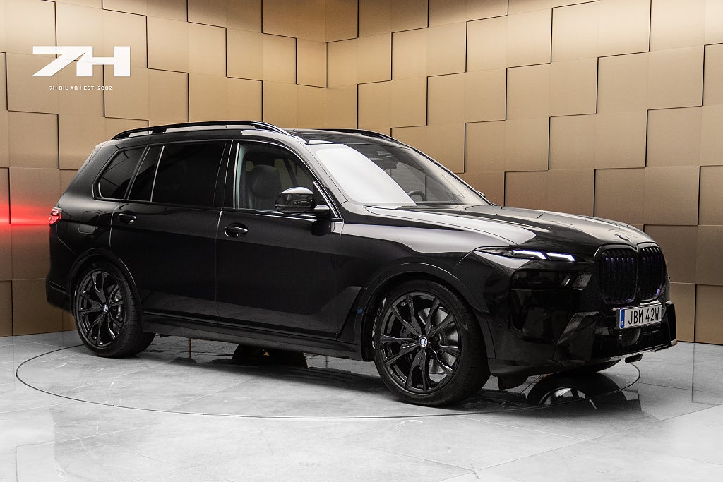 BMW X7 xDrive40d Exclusive M Sport 7 sits Massage Sky Lounge