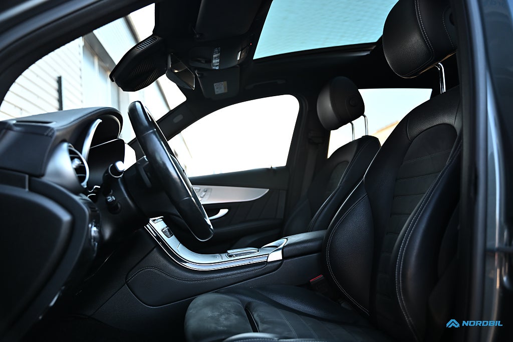Mercedes-Benz GLC300 e