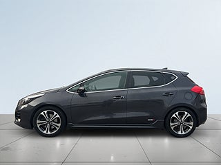 Kia Ceed  CRDi GT-Line SoV-Däck/Rattvärm/Navi/Kamera/Carplay – bild 4
