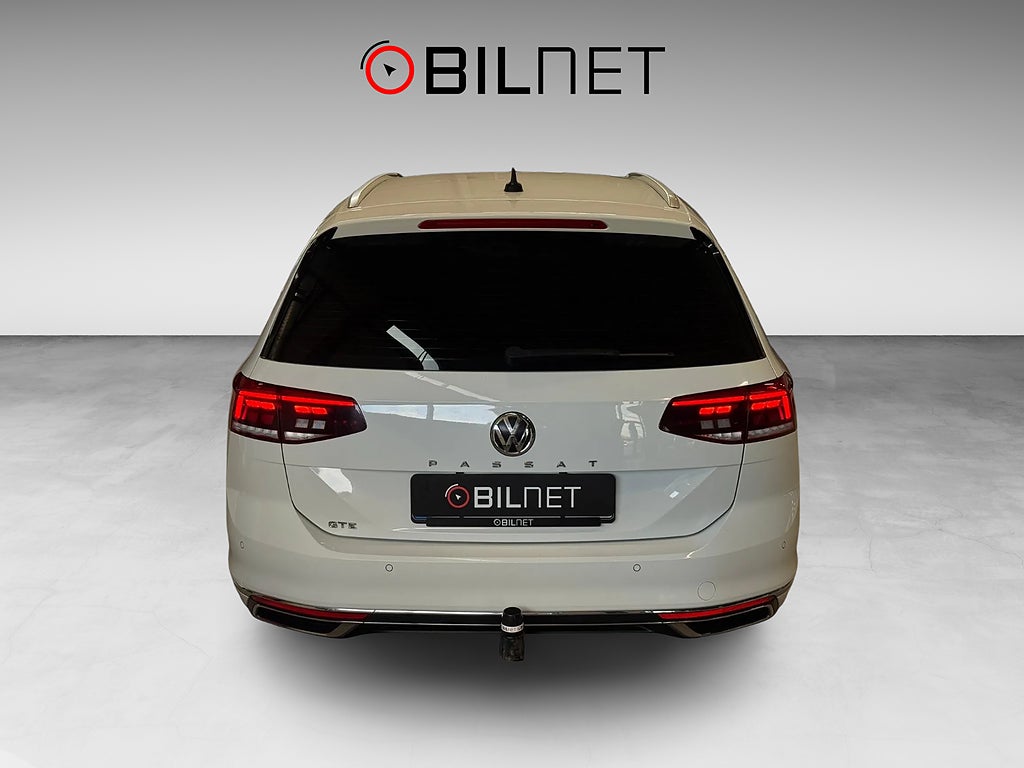 Volkswagen Passat Sportscombi GTE 1.4 TSI Plug-In LED Värmare Kamera Drag
