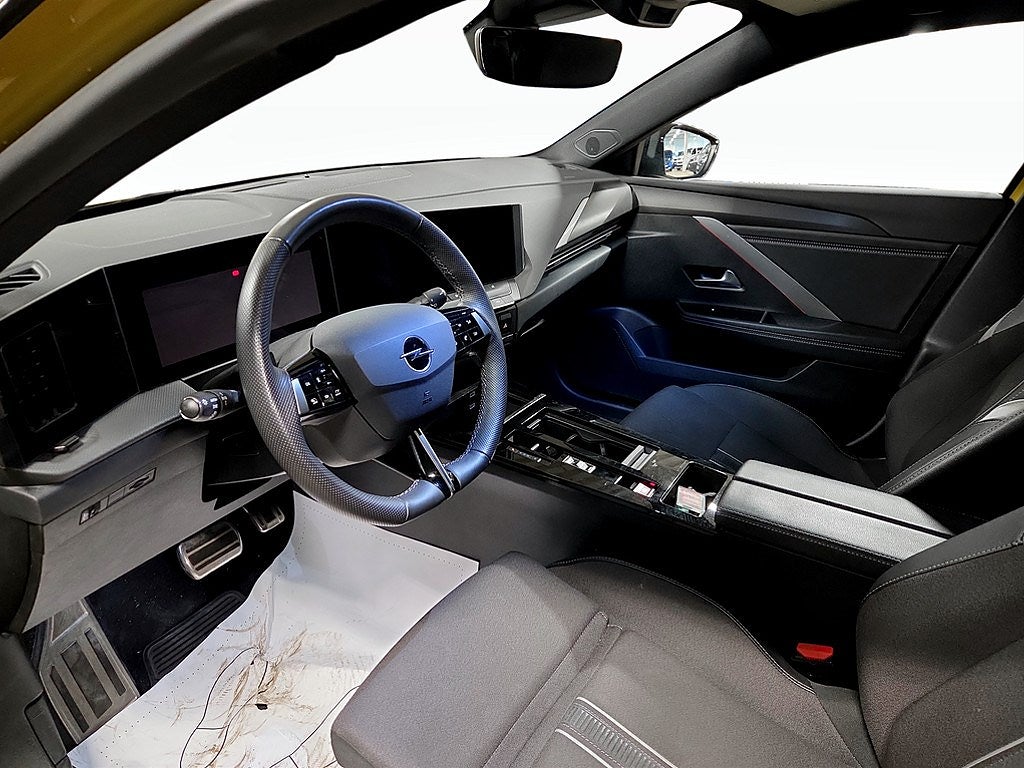 Bild på Opel Astra 5D GS 1.2 PT 130hk Aut KAMPANJRÄNTA 3,99%