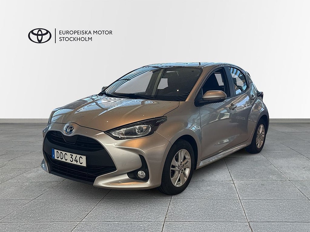 Toyota Yaris Hybrid Active Komfortpaket Vinterhjul