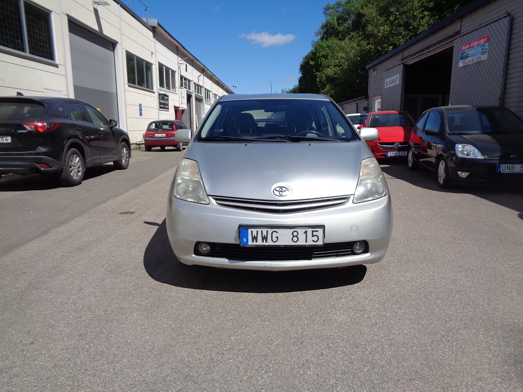 Toyota Prius 1.5 VVT-i + 3CM CVT Euro 4