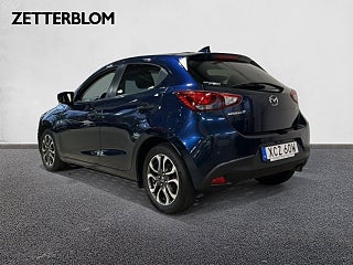 Halvkombi Mazda 2 3 av 15