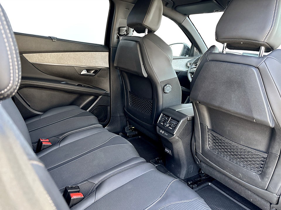 Bild på Peugeot 5008 GT 1.2 PT 130hk Aut 7-SITS B-KAMERA CARPLAY