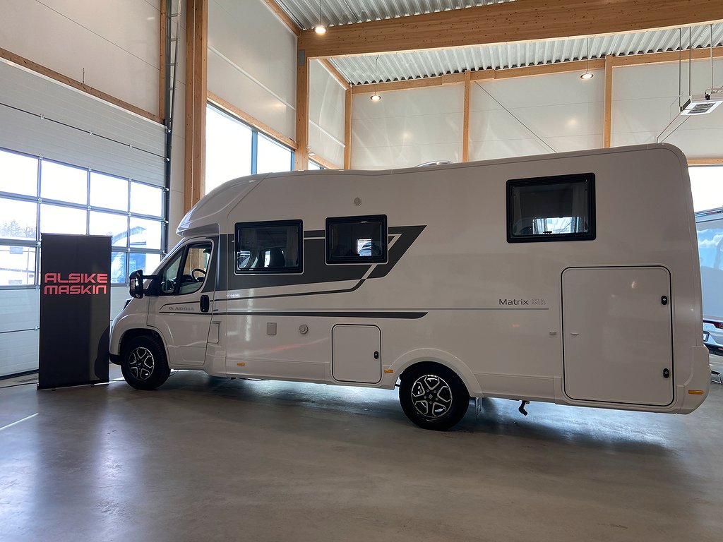 Adria Matrix Axess 670 SL / Taksäng / B-kort / Automat 140hk - Adria