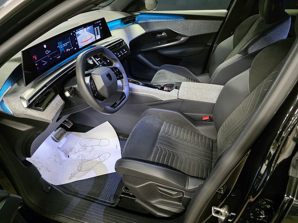 Bild på Peugeot 3008 GT Hybrid eDCT 136hk 