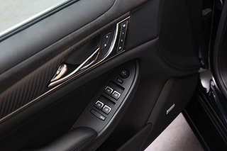 Sedan Cadillac CTS 11 av 23