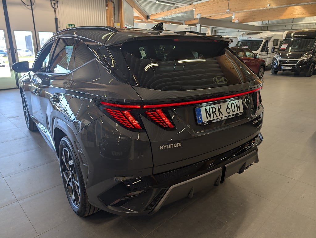 Hyundai Tucson Plug-In Business Edition Operationell Leasing thumbnail