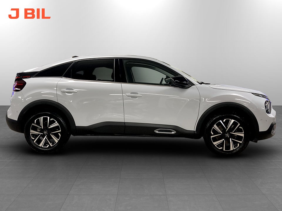 Bild på Citroën C4 Shine 1.2 PT B-KAMERA CARPLAY 130hk