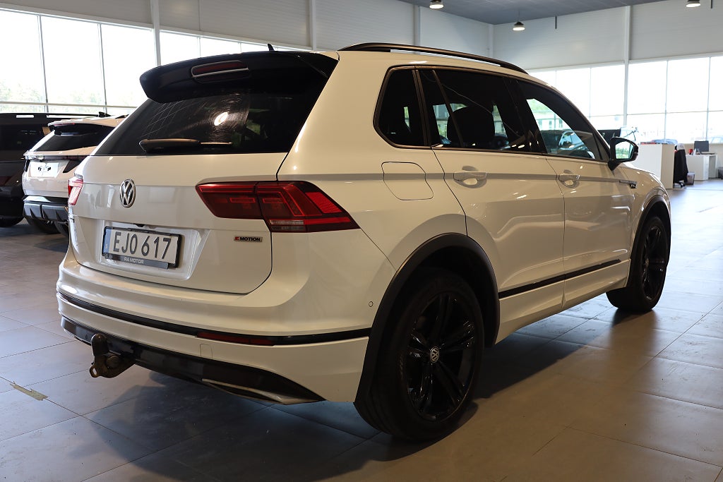Volkswagen Tiguan 2.0 TSI 4M AUT R-Line Pano Cockpit Dynaudio Värmare Dra 2019