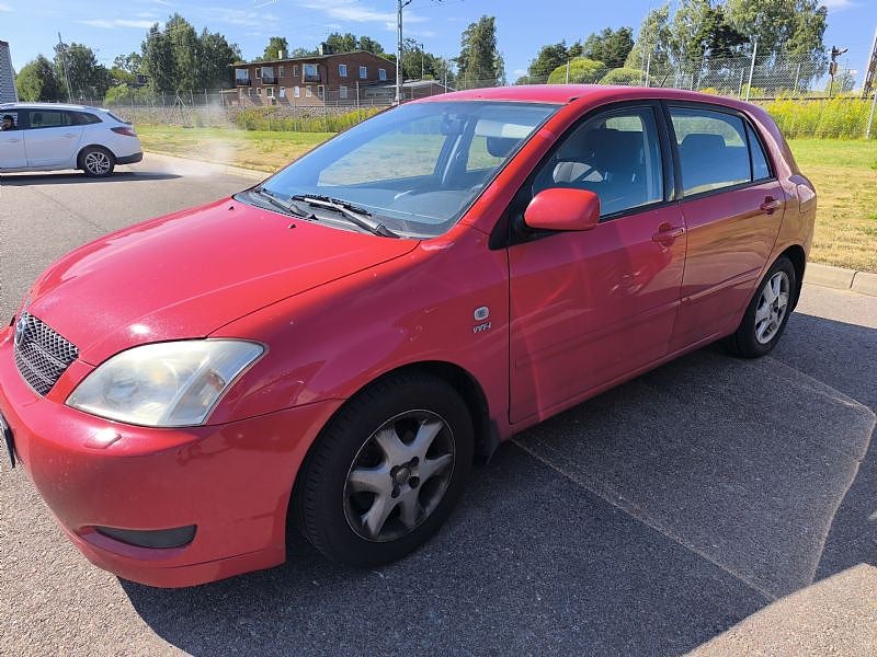 Toyota Corolla 1,4 VVt 95 Hk Manuell 5d