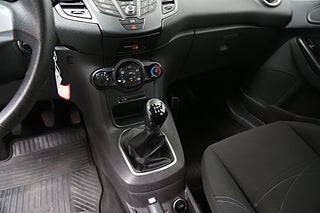 Halvkombi Ford Fiesta 11 av 25