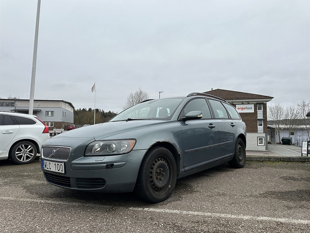 Volvo V50 2.4 Manuell A-traktor?