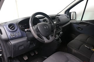 Transportbil - Skåp Opel Vivaro 6 av 13