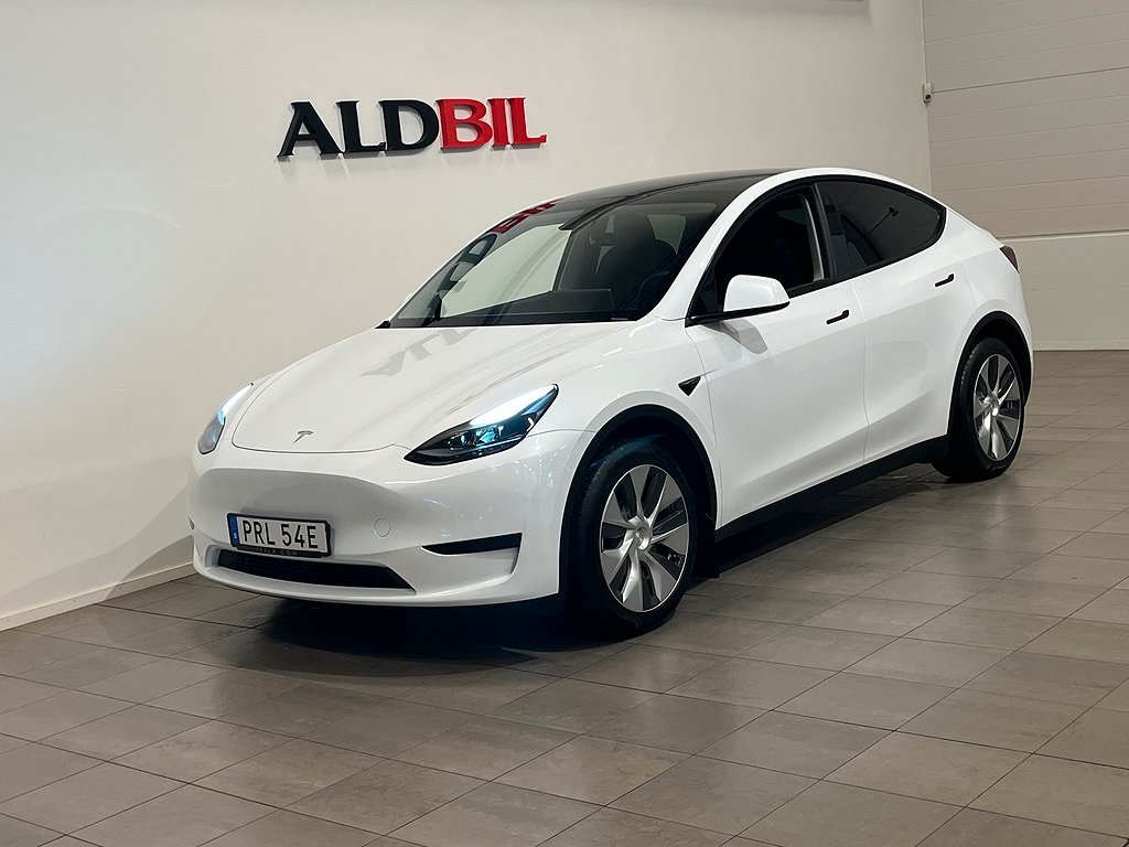 Tesla Model Y Standard Range 299hk RWD / Läder / Pano / Nav