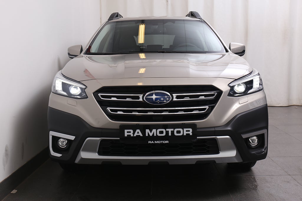 Subaru Outback Limited| 3 fria Service.
