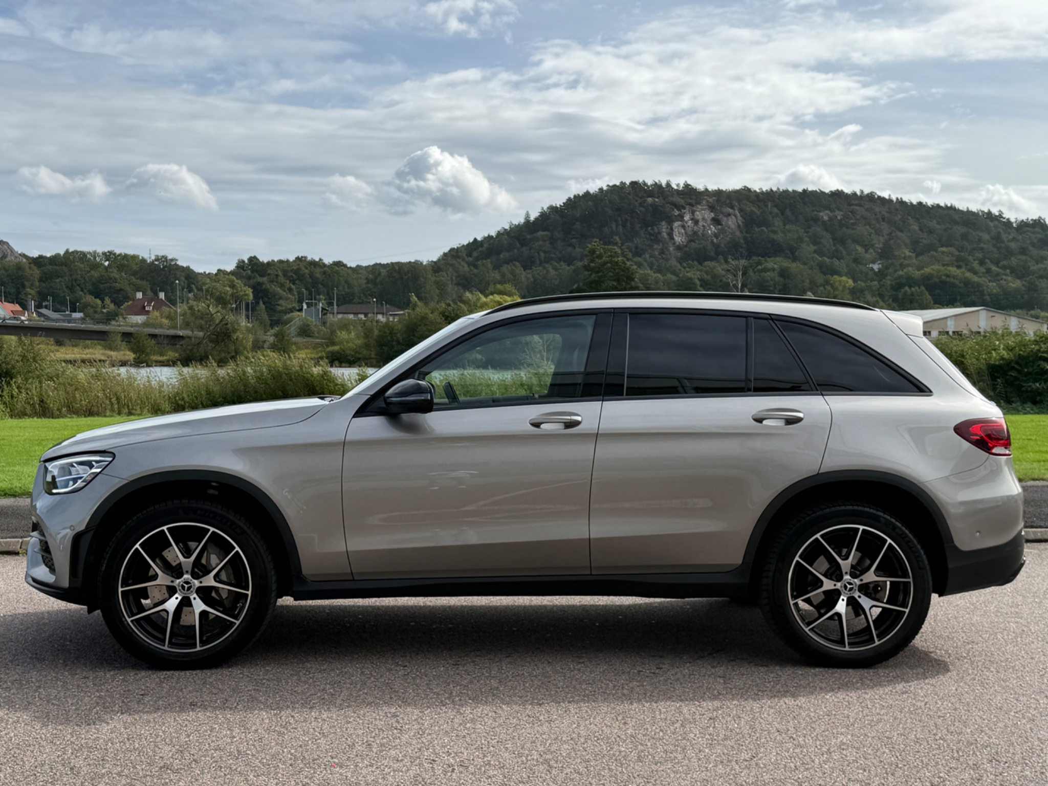 Mercedes-Benz GLC 2022, photo 2/10