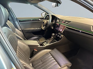 Skoda Superb Kombi 2.0 4×4 L&K Dragkrok Dvärm Canton Navi Kamera S&V – bild 10