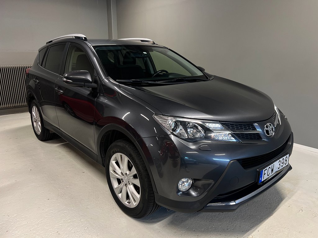 Toyota RAV4 2.0 4WD Multidrive S Backkamera Värmare Drag