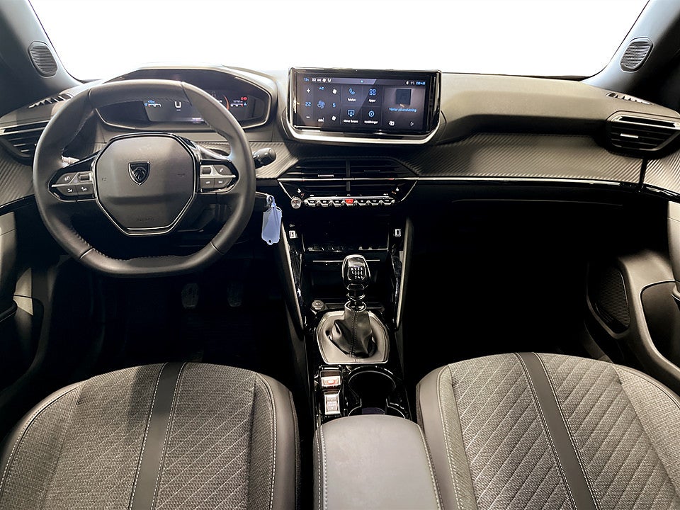 Bild på Peugeot 2008 Allure 1.2 PT 130hk CARPLAY P-SENSORER