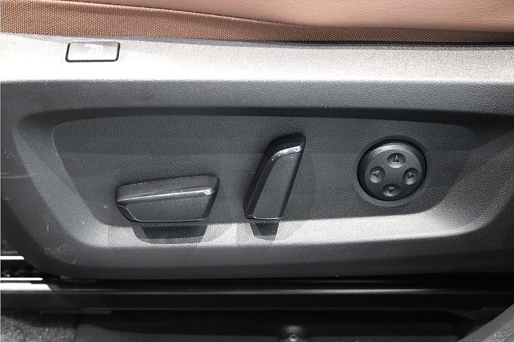 Bild på Mitsubishi Outlander Instyle Plug-In Serviceavtal & V-hjul*