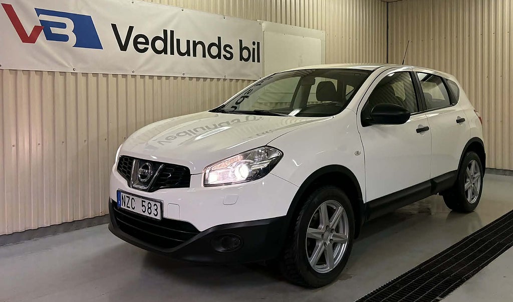 Nissan Qashqai 1.6 Välservad Farthållare Bluetooth M.värmare  Drag 
