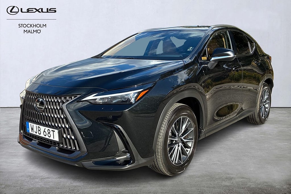 Lexus NX450H+ 450h+ Business Plus Skinn P-Värmare Dra...