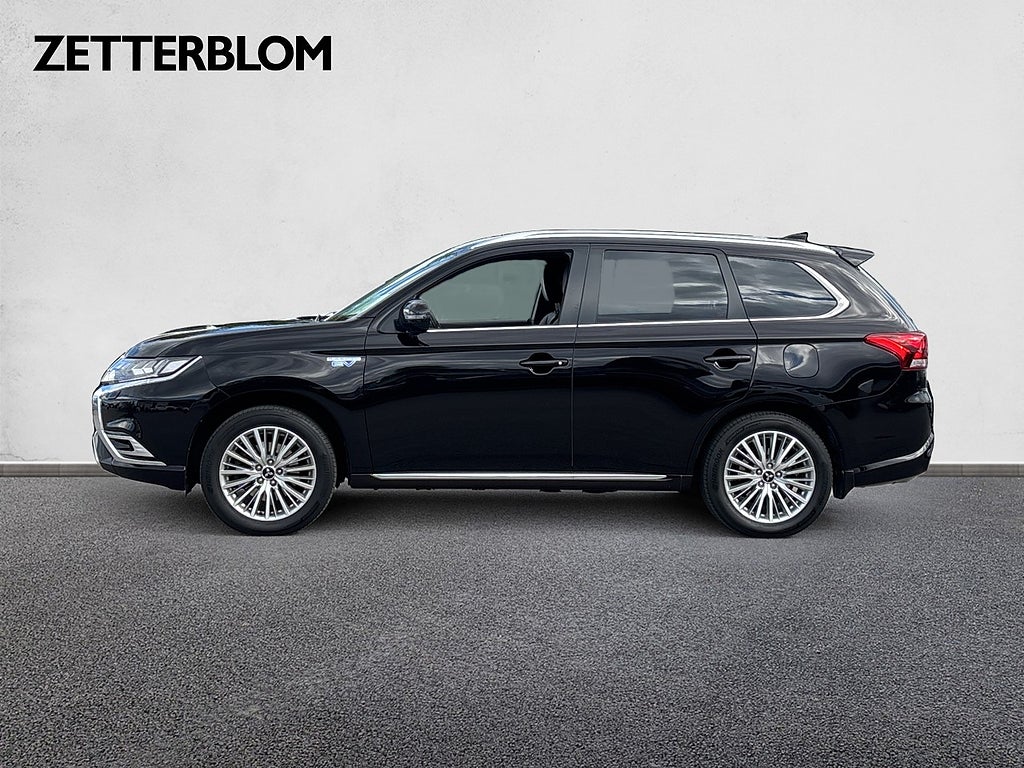 SUV Mitsubishi Outlander 2 av 15