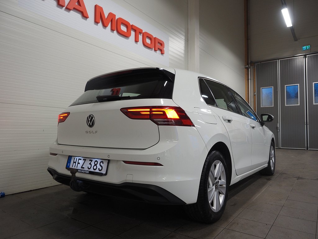 Volkswagen Golf 1.5 eTSI 150hk Automat | Drag | Kamera | Nav 2021