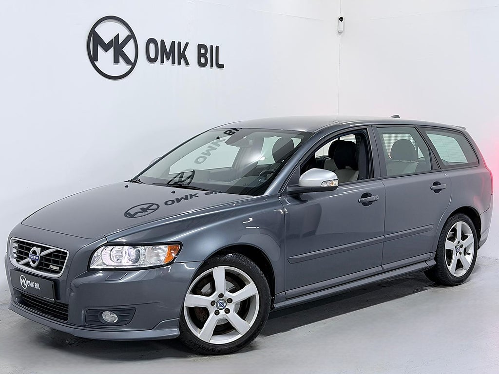 Volvo V50 D2 Kinetic, R-Design  / Ny Servat / Ny Besiktigad