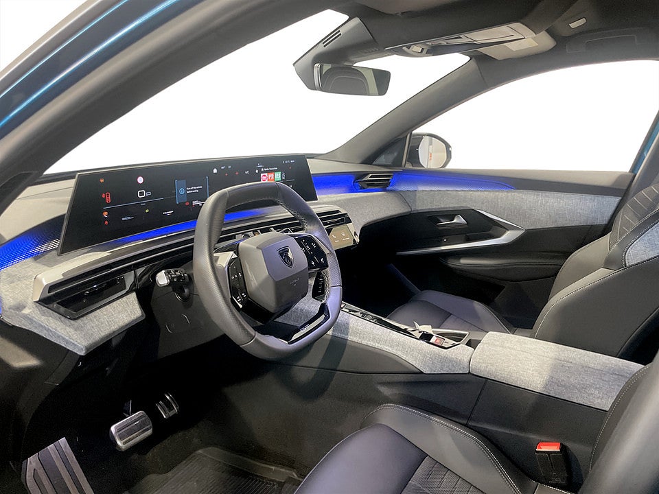 Bild på Peugeot 3008 GT Hybrid 145hk Aut B-KAMERA CARPLAY