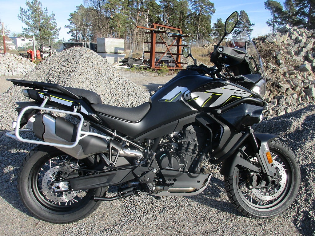 CFMOTO 800MT Explorer 