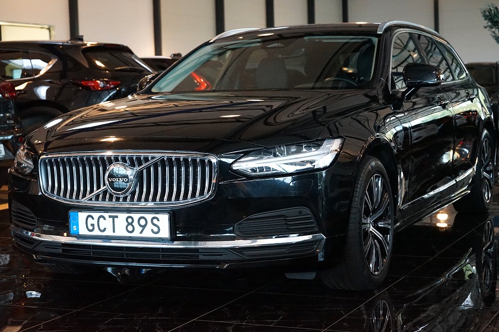 Volvo V90 Recharge T6 AWD AUT Momentum Blis Navi Kamera 