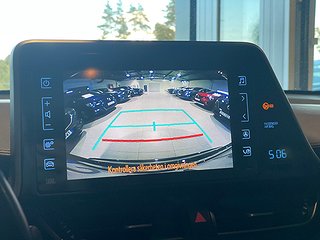 SUV Toyota C-HR 19 av 24