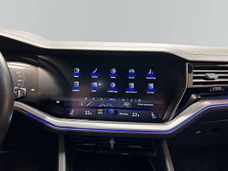 Volkswagen Touareg 3.0 V6 TDI 4M R-Line Luft Drag Dvärm Night vision HuD Pano S&V