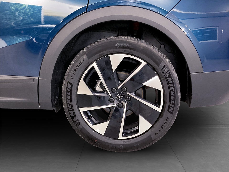 Bild på Opel Grandland ultimate Hybrid 145hk Aut PANO ELSTOL FOCAL