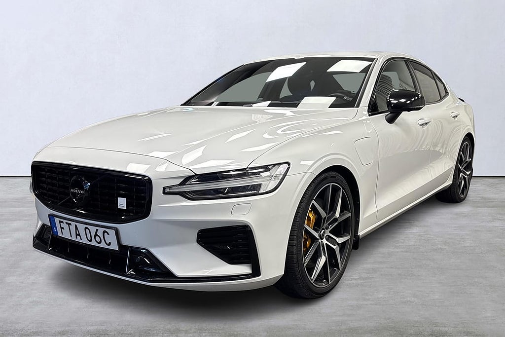 Volvo S60 Recharge T8 Polestar Engineered (B&W ljud, Drag)
