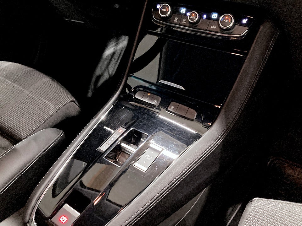 Bild på Opel Grandland GS 1.2 PT Aut B-KAMERA CARPLAY 130hk 