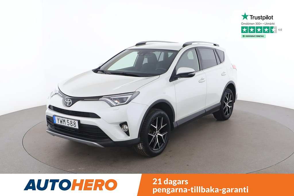 Toyota RAV4 2.0 4x4 Active Plus / Dragkrok, Rattvärme, PDC