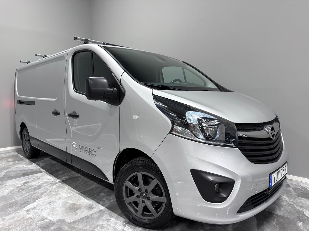 Opel Vivaro 2.9t 1.6 CDTI BTDI/Lång/3Sits/Drag/Värmare/Kamera/GPS