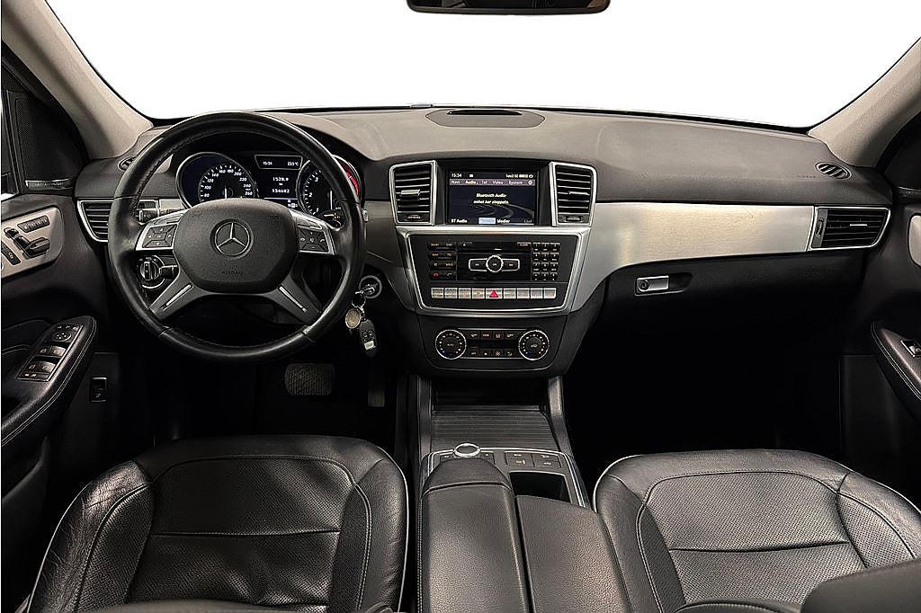 Mercedes-Benz ML 350 4MATIC, AMG, Vhjul, Pano, Värmare, 4,99% RÄNTA