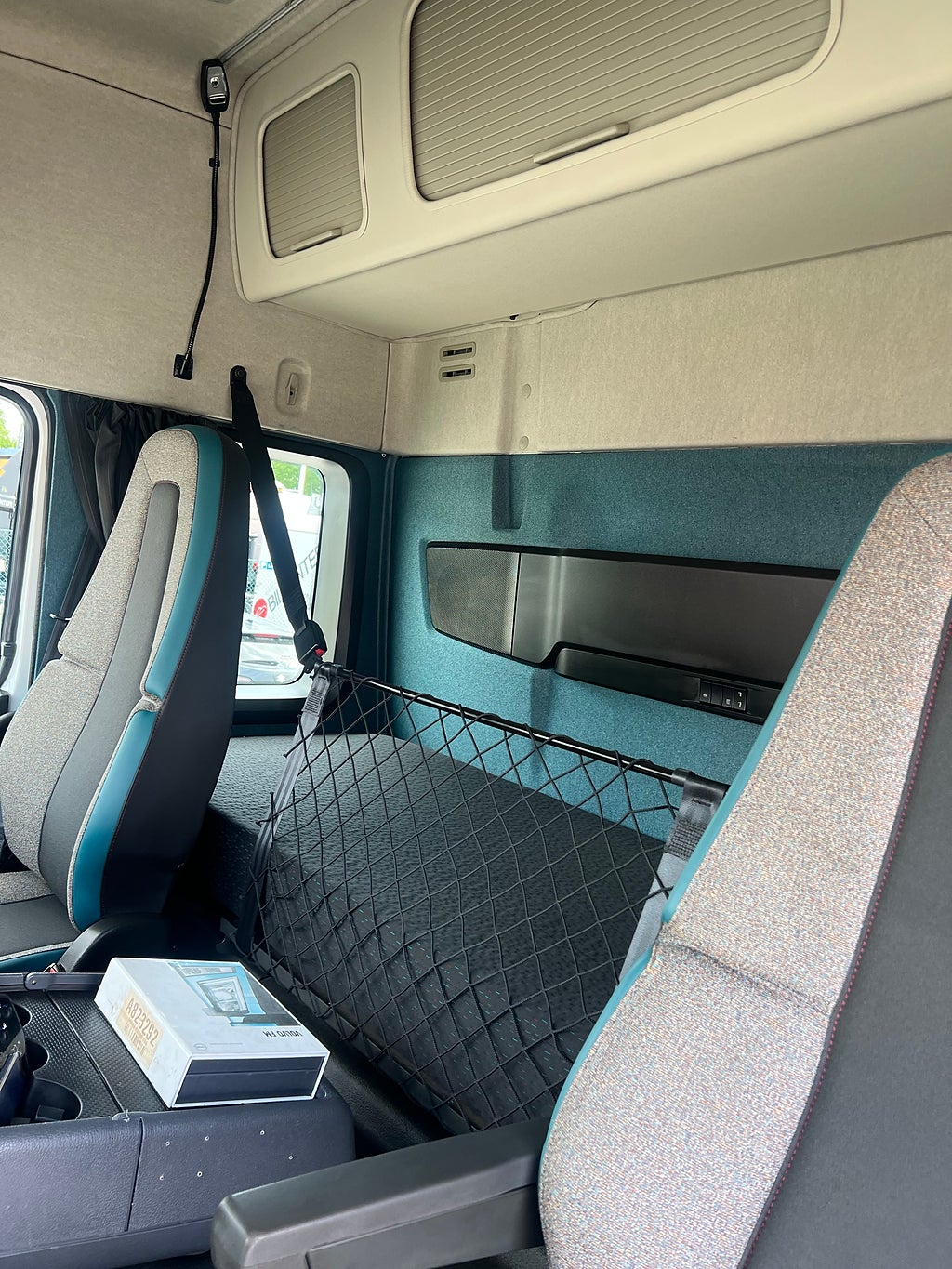 Volvo FM13 410 6x2 Skåpbil, *17 400 Mil*, Euro 6