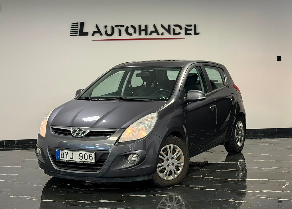 Hyundai i20 5-dörrar 1.2 Premium Nybesiktigad 77Hk